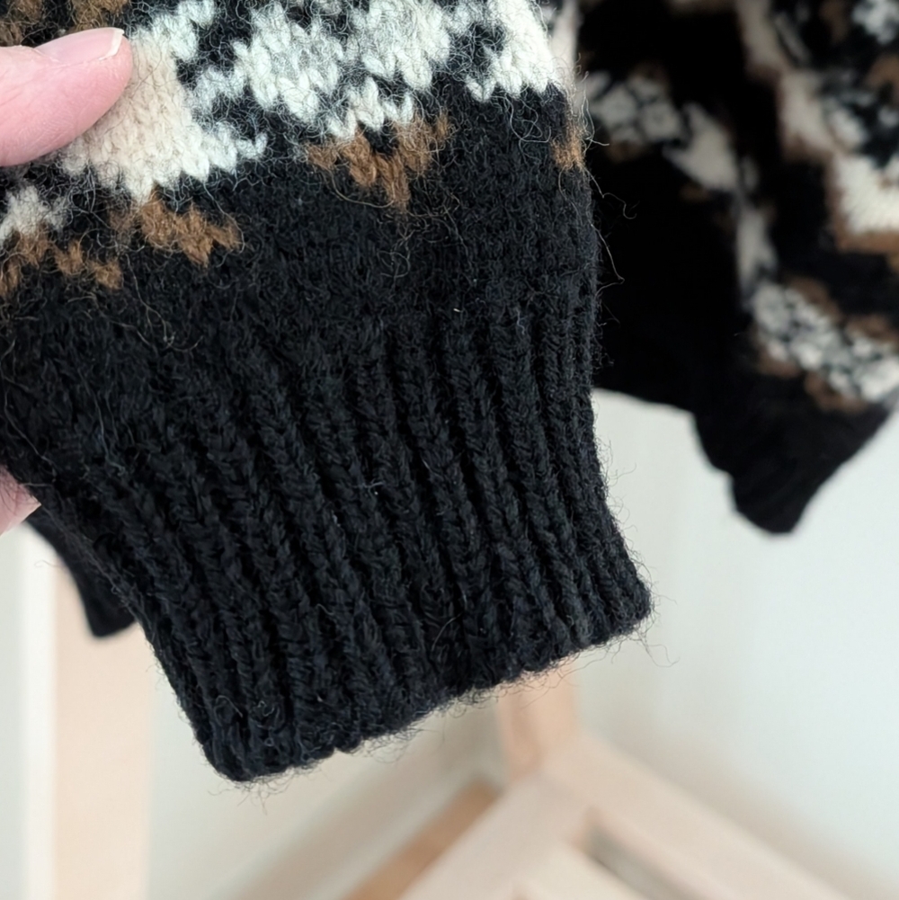 Vintage Geometric Abstract Patterned Wool Crewneck Sweater In Black - Picture 5 of 6